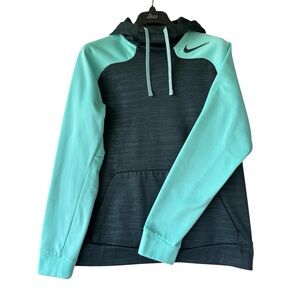 Nike Pro-Training Therma--fit hoodie